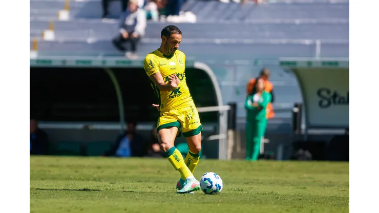 Yago Felipe elogia estrutura do Mirassol e diz estar feliz com desafio na Série A. Foto: Luiz Erbes/AGIF
