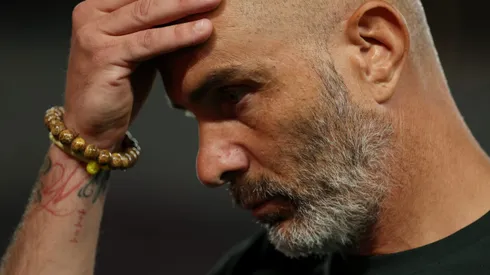 Enzo Maresca terá dois desfalques antes de enfrentar o Fluminense na semifinal.