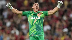 Mauricio Saraiva aposta em Rochet como o goleiro titular do Internacional