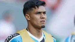 Apesar do interesse do Peñarol, o Grêmio só aceita negociar o atacante de forma definitiva.