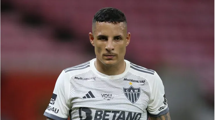 Guilherme Arana não deve sair do Atlético-MG.