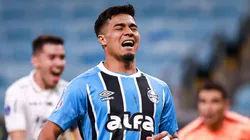 Arezo pode deixar o Grêmio nesta janela. Foto: Maxi Franzoi/AGIF