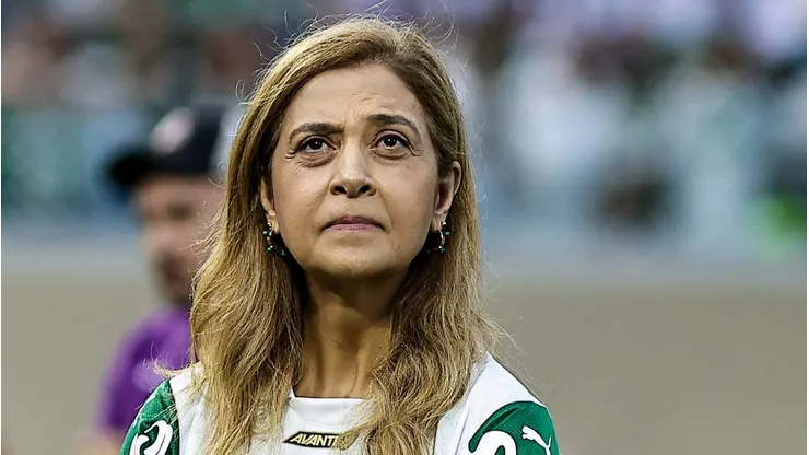 SP - BARUERI - 12/04/2025 - BRASILEIRO A 2025, PALMEIRAS X CORINTHIANS - Leila Pereira presidente do Palmeiras antes da partida contra o Corinthians no estadio Arena Barueri pelo campeonato Brasileiro A 2025.
