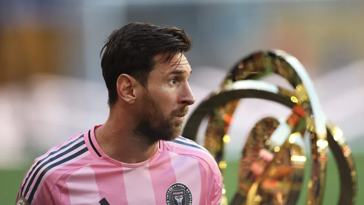 — Argentino e camisa 10 Lionel Messi