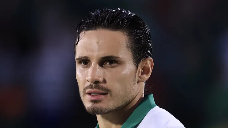 Meia do Verdão durante partida do Campeonato Paulista 2025.