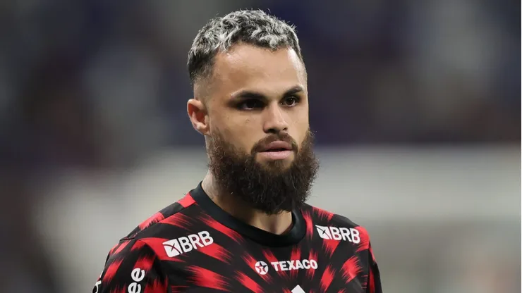 Michael quer deixar o Flamengo por falta de oportunidade em campo
