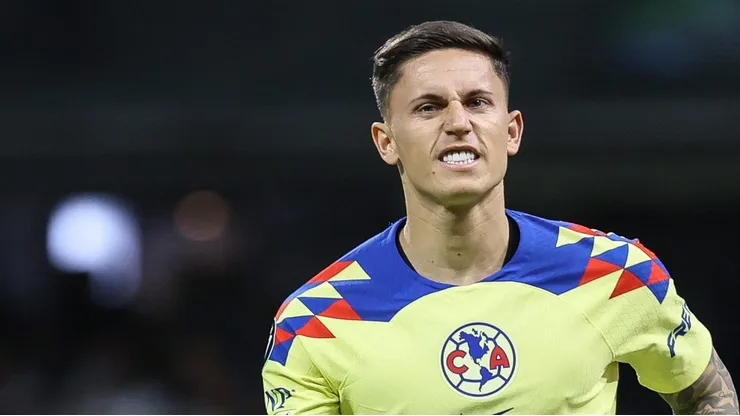 Brian Rodríguez durante partida pelo América, do México.