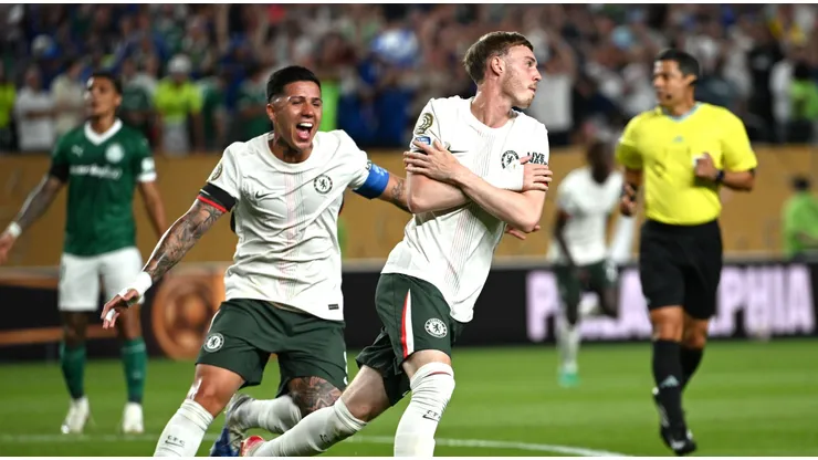 Cole Palmer comemora gol marcado em partida diante do Palmeiras. Foto: Xinhua / Alamy Stock Photo