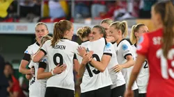 Jogadoras da Alemanha comemoram gol na primeira rodada. Foto: dpa picture alliance / Alamy Stock Photo