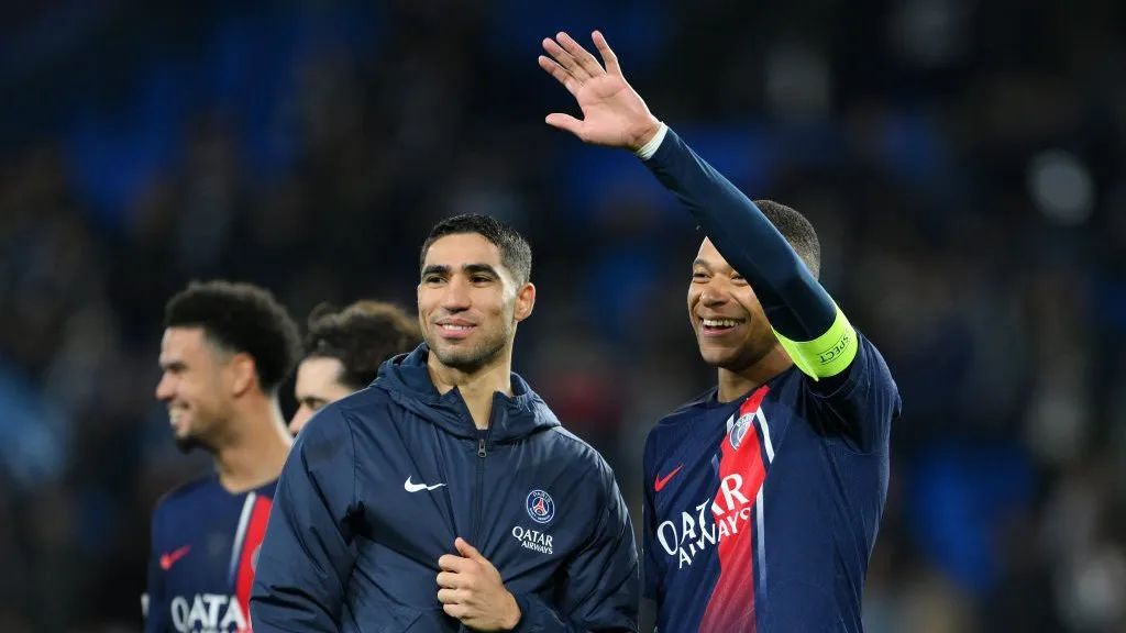 Hakimi e MbappéÇ parceiros de PSG – (Photo by David Ramos/Getty Images)