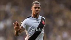 SC - CRICIUMA - 18/08/2024 - BRASILEIRO A 2024, CRICIUMA X VASCO - David Correa jogador do Vasco comemora seu gol durante partida contra o Criciuma no estadio Heriberto Hulse pelo campeonato Brasileiro A 2024. Foto: Beno Kuster Nunes/AGIF