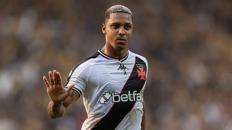 SC - CRICIUMA - 18/08/2024 - BRASILEIRO A 2024, CRICIUMA X VASCO - David Correa jogador do Vasco comemora seu gol durante partida contra o Criciuma no estadio Heriberto Hulse pelo campeonato Brasileiro A 2024. Foto: Beno Kuster Nunes/AGIF