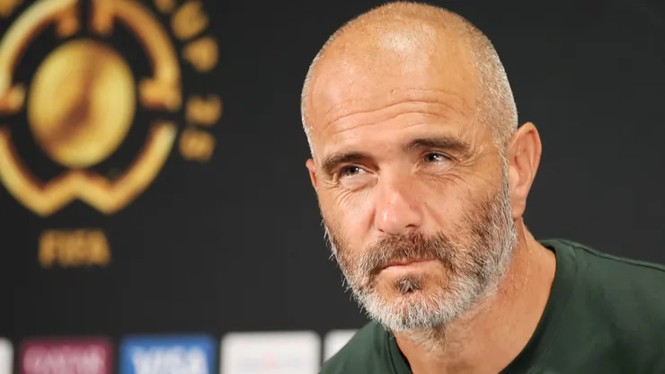 Enzo Maresca protagonizou momento constrangedor em coletiva antes de Chelsea x Fluminense