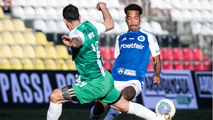 Cruzeiro de Matheus Pereira derrotou o Banfield em amistoso no último domingo (6). Foto: Gustavo Aleixo/Cruzeiro