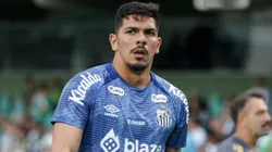 João Paulo avalia seu futuro na Vila