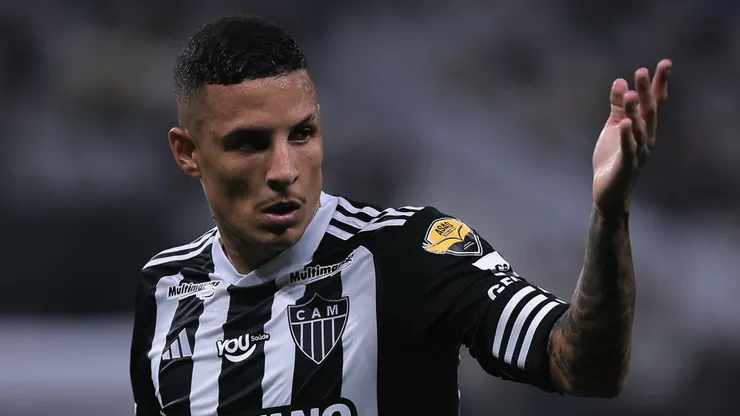 Arana está no radar do Palmeiras para a lateral esquerda, com ou sem Piquerez