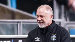 Mano Menezes durante partida da Sul-Americana.