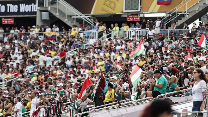 Torcida do Fluminense no Mundial. FOTO: LUCAS MERÇON / FLUMINENSE F.C.