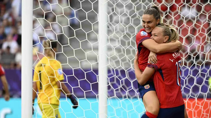 Noruega x Islândia pela Eurocopa Feminina