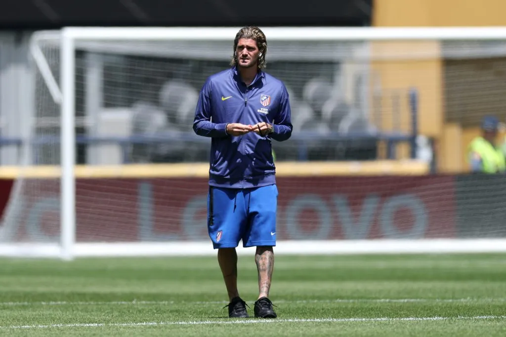 SEATTLE, WASHINGTON – JUNE 19: Rodrigo De Paul #5 of Atletico De Madrid inspects the pitch prior to the FIFA Club World Cup 2025 group B match between Seattle Sounders FC and Club Atletico de Madrid at Lumen Field on June 19, 2025 in Seattle, Washington. (Photo by Buda Mendes/Getty Images)