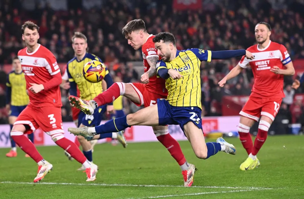 MIDDLESBROUGH, ENGLAND – JANUARY 21: Ben Doak of Middlesbrough holds off the challenge of Mikey Johnston of WBA during the Sky Bet Championship match between Middlesbrough FC and West Bromwich Albion FC at Riverside Stadium on January 21, 2025 in Middlesbrough, England. (Photo by Stu Forster/Getty Images)