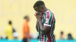 Jhon Arias emocionado após eliminação do Fluminense diante do Chelsea - (Photo by Alex Grimm/Getty Images)