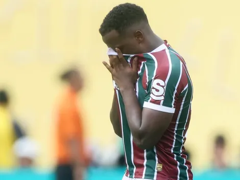 Arias chora após eliminação do Fluminense no Mundial e torcida responde