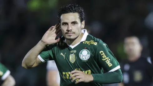 Camisa 23 comemora gol diante do Atlético-MG. Photo by Alexandre Schneider/Getty Images