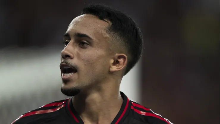 RJ - RIO DE JANEIRO - 22/02/2025 - CARIOCA 2025, FLAMENGO X MARICA - Matheus Goncalves jogador do Flamengo comemora seu gol durante partida contra o Marica no estadio Maracana pelo campeonato Carioca 2025.