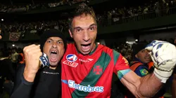 Fernando Prass comemora título da Copa do Brasil ao lado de Eder Luis. Foto: Marcelo Sadio.