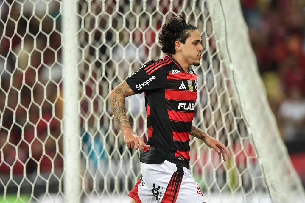 RJ – RIO DE JANEIRO – 01/06/2025 – BRASILEIRO A 2025, FLAMENGO X FORTALEZA – Pedro jogador do Flamengo durante partida contra o Fortaleza no estadio Maracana pelo campeonato Brasileiro A 2025. Foto: Thiago Ribeiro/AGIF
