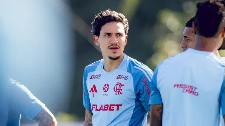 Pedro conversou com o elenco do Flamengo.