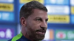 Pedrinho durante coletiva da Seleção n o CT Joaquim Grava.