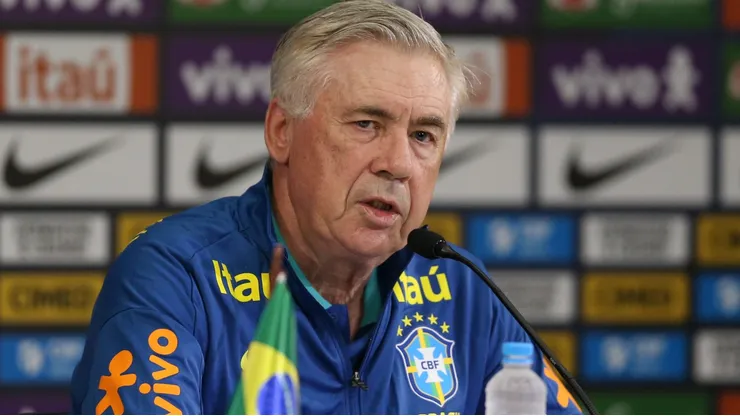 Carlo Ancelotti durante entrevista coletiva na Neo Química Arena.