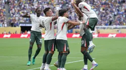 Atletas do Chelsea comemorando gol de João Pedro. Foto: Buda Mendes/Getty Images