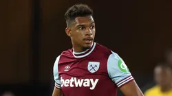 Luis Guilherme atuando pelo West Ham. (Photo by David Rogers/Getty Images)