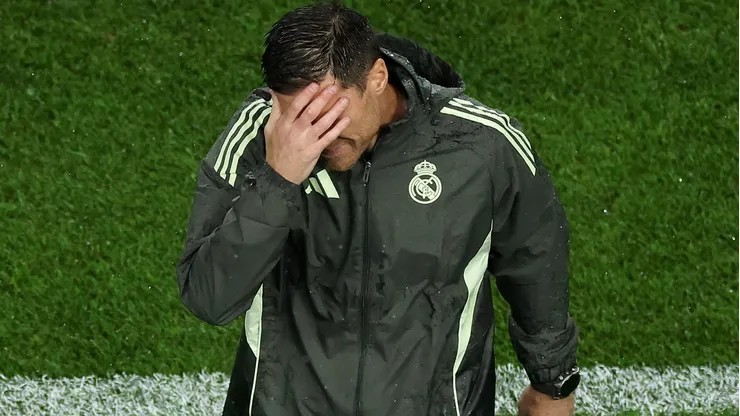Real Madrid de Xabi Alonso foi goleada pelo Paris Saint-Germain (Photo by Luke Hales)