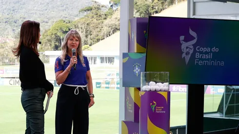 Cris Gambaré no sorteio da Copa do Brasil. Foto: Rafael Ribeiro/CBF