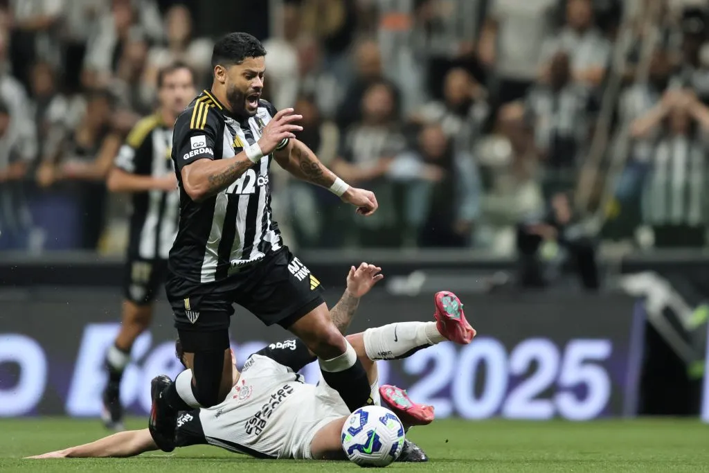 Hulk se posiciona sobre atraso salarial no Galo – Foto: Gilson Lobo/AGIF