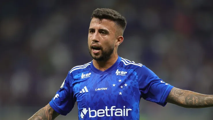 Matheus Pereira no Cruzeiro. Foto: Gilson Lobo/AGIF
