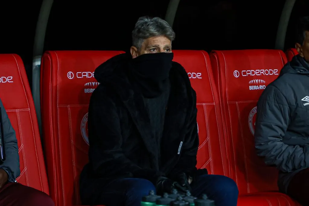 RS – PORTO ALEGRE – 01/06/2025 – BRASILEIRO A 2025, INTERNACIONAL X FLUMINENSE – Renato Portaluppi tecnico do Fluminense durante partida contra o Internacional no estadio Beira-Rio pelo campeonato Brasileiro A 2025. Foto: Maxi Franzoi/AGIF