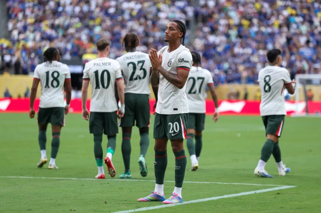 João Pedro demonstrou um grande nível físico na chegada no Chelsea após um período de férias