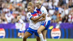 Alessa Russo comemora gol marcado pela Inglaterra. Foto: Associated Press / Alamy Stock Photo
