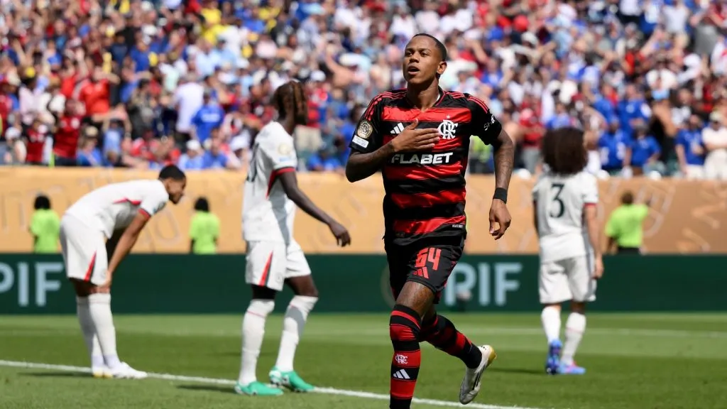 PHILADELPHIA, PENNSYLVANIA – JUNE 20: Wallace Yan #64 of CR Flamengo celebrates scoring his team’s third goal during the FIFA Club World Cup 2025 group D match between CR Flamengo and Chelsea FC at Lincoln Financial Field on June 20, 2025 in Philadelphia, Pennsylvania. (Photo by David Ramos/Getty Images)