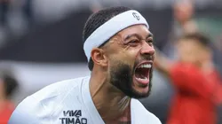 Memphis Depay durante partida da Série A na Neo Química Arena.