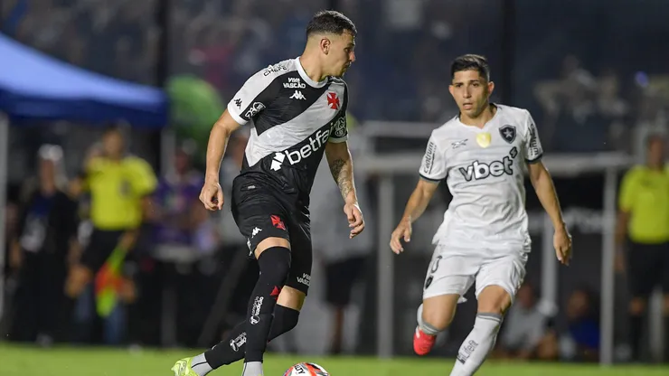 Vasco x Botafogo se enfrentam pelo Brasileirão. Foto: Thiago Ribeiro/AGIF