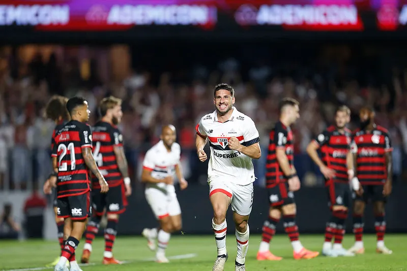 São Paulo venceu o Flamengo no 2º turno do Brasileirão 2024 com gol de Calleri. Foto: Paulo Pinto/São Paulo FC