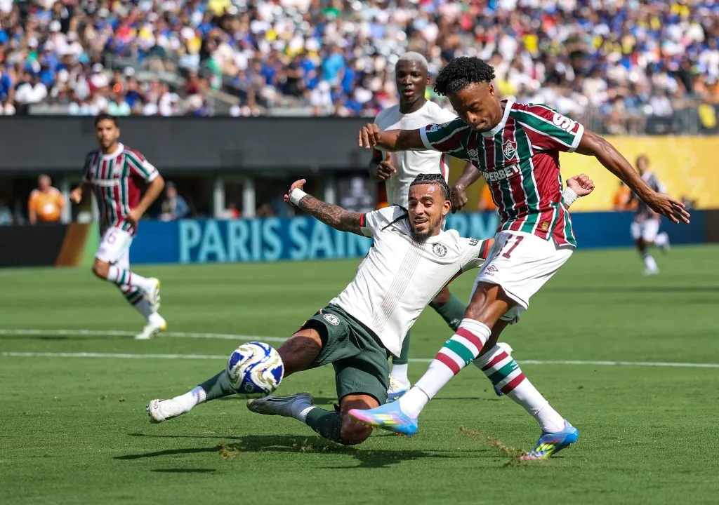 EAST RUTHERFORD, NEW JERSEY – JULY 08: Keno #11 of Fluminense FC shoots against Malo Gusto #27 of Chelsea FC during the FIFA Club World Cup 2025 semi-final match between Fluminense FC and Chelsea FC at MetLife Stadium on July 08, 2025 in East Rutherford, New Jersey. (Photo by Buda Mendes/Getty Images)