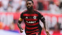 MIAMI GARDENS, FLORIDA - JUNE 29: Gerson #8 of CR Flamengo in action during the FIFA Club World Cup 2025 round of 16 match between CR Flamengo and FC Bayern München at Hard Rock Stadium on June 29, 2025 in Miami Gardens, Florida. (Photo by Michael Reaves/Getty Images)