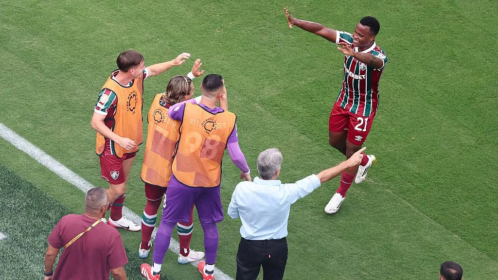 Arias birilhou nos Estados Unidos – Photo by Al Bello/Getty Images)